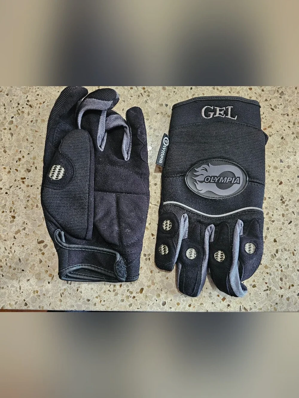 Olympia GEL Black Gloves
